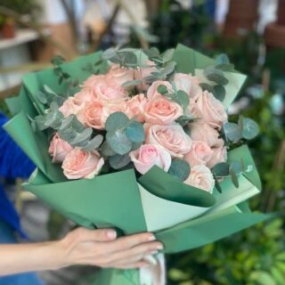 TOZ PEMBE GÜLLERİN CAZİBESİ