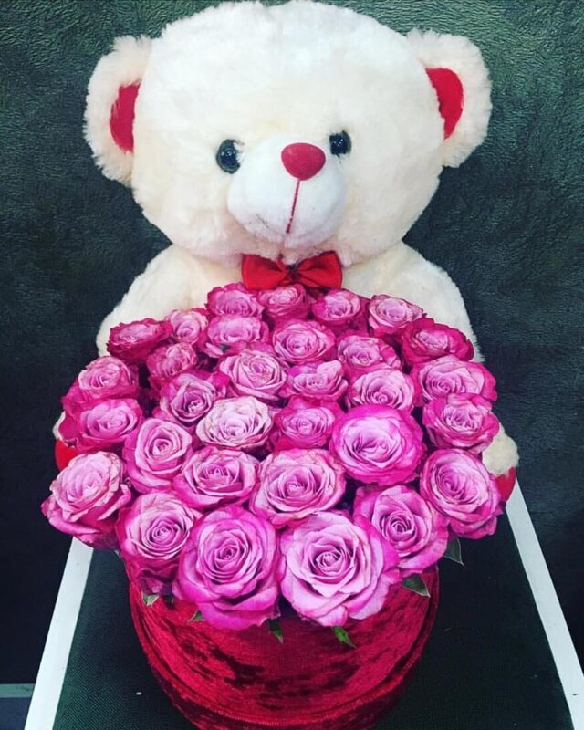 AYICIKLI KUTU GÜL ARANJMANI